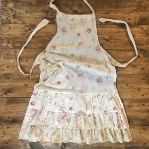 Adorable Vintage Style Farmhouse Apron